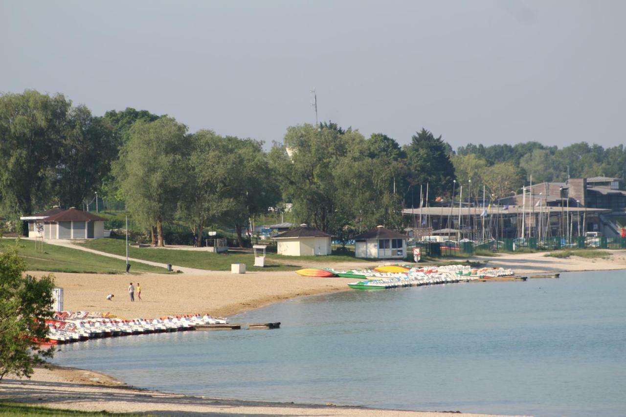 Le Port Mesnil Villa ภายนอก รูปภาพ
